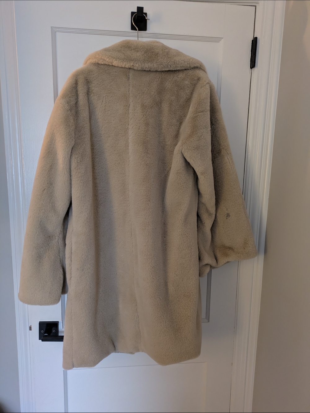 Chaser Cream Faux Fur Coat for Women- Size L - Picture 2 of 6